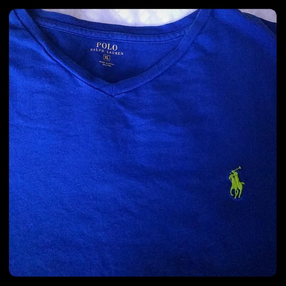 Men's V neck Tee
